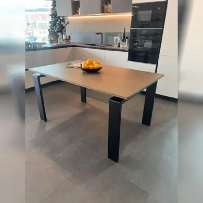 Tavolo in laminato rettangolare Letter Scavolini a prezzo scontato