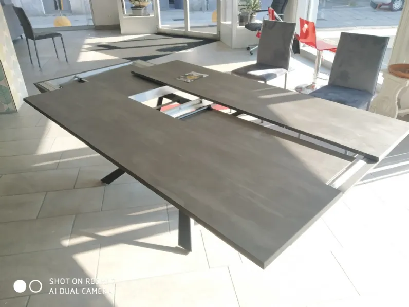 Tavolo rettangolare allungabile Lungolargo Ozzio a soli 2800€