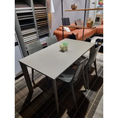 Tavolo in laminato rettangolare Set tavolo e sedie Zamagna in offerta outlet