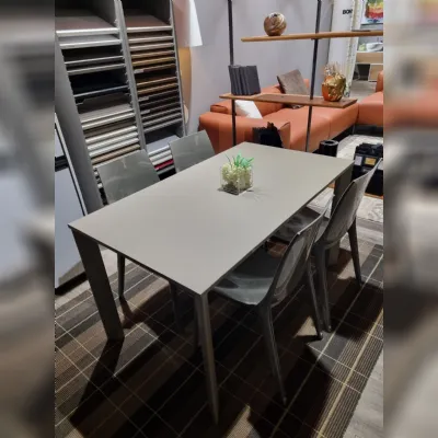 Tavolo in laminato rettangolare Set tavolo e sedie Zamagna in offerta outlet