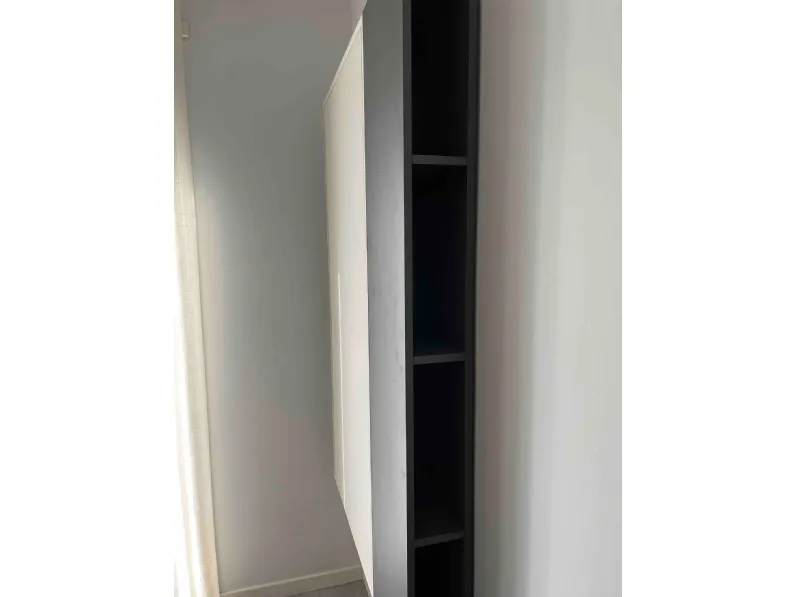 Tavolo in laminato rettangolare Wally office con libreria laterale Clei a prezzo scontato