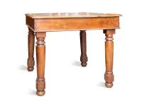 Tavolo in legno quadrato Da lavoro Artigianale a prezzo scontato