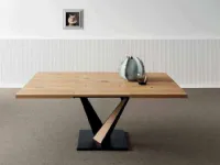 Tavolo in legno quadrato West Alta corte a prezzo scontato