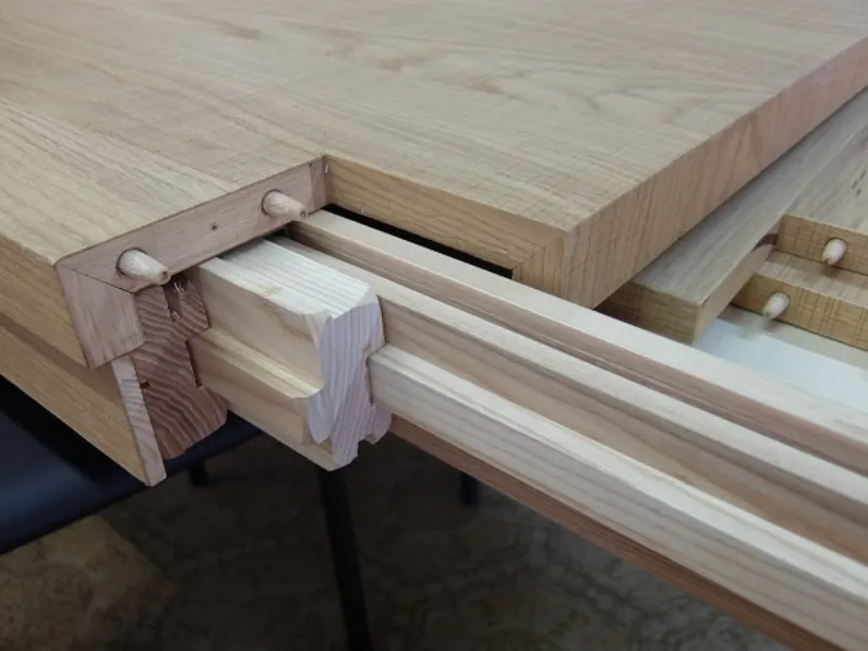 Tavolo in legno rettangolare Rovere Zilio a prezzo ribassato