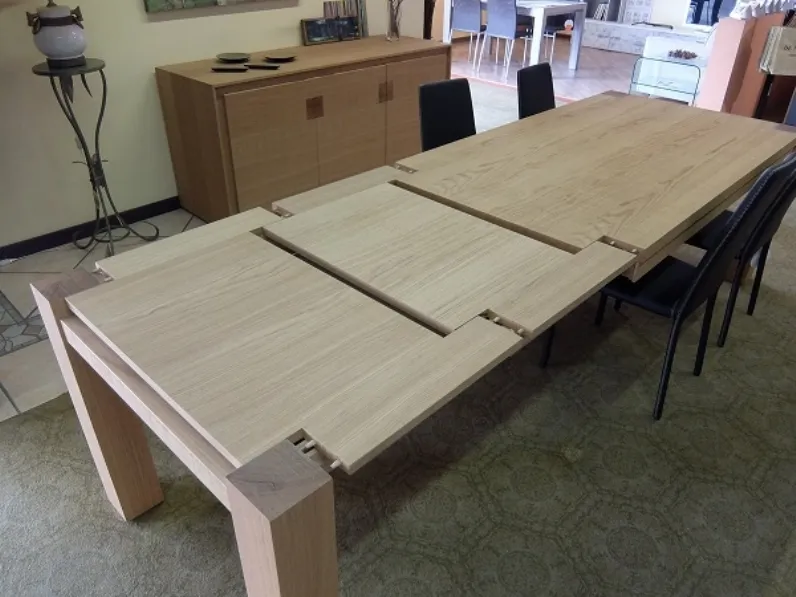 Tavolo in legno rettangolare Rovere Zilio a prezzo ribassato
