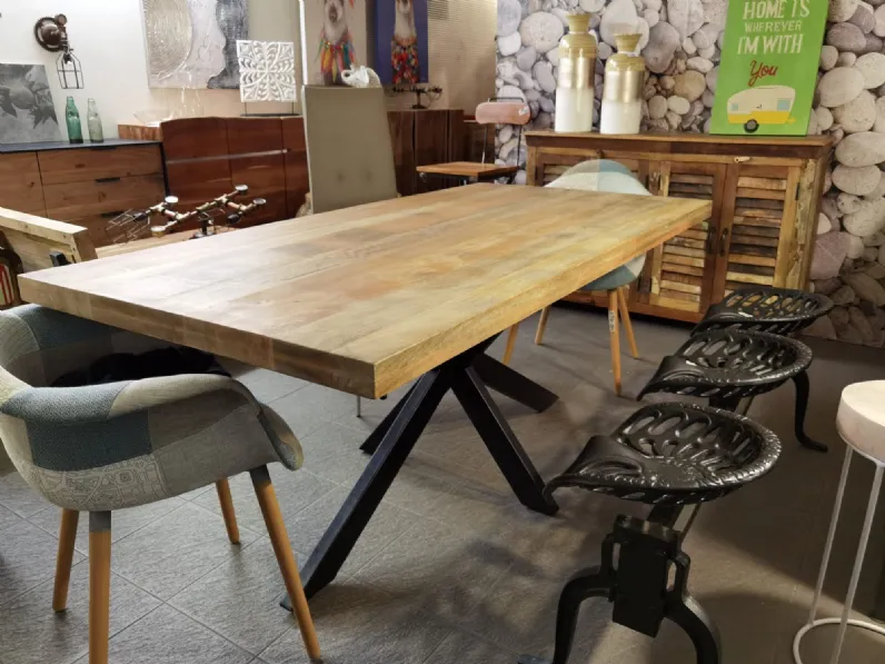 Tavolo in legno rettangolare Tavolo industrial design base ferro legno in offerta Outlet etnico in offerta outlet