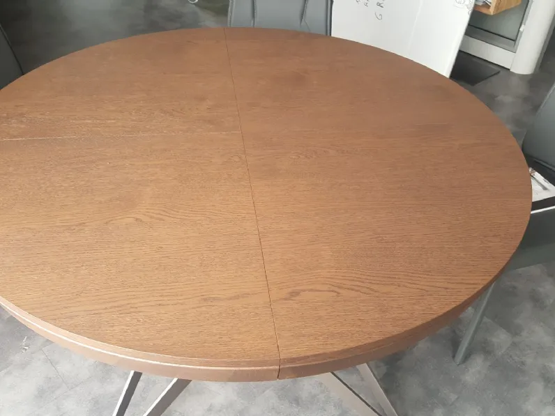 Tavolo rotondo in legno Big round di Ozzio in Offerta Outlet 