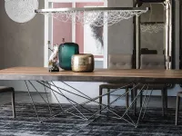 Tavolo Gordon di Cattelan Italia, legno profondo, scontato in outlet!