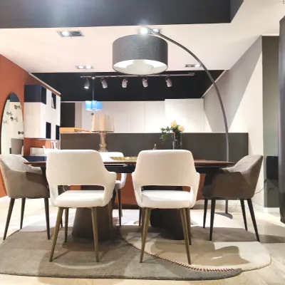 Tavolo in offerta outlet modello Manhattan barrel x-ego di Devina nais 