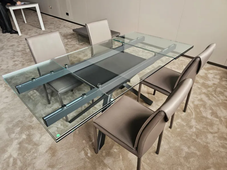 Tavolo rettangolare in vetro Romeo  di Easyline in Offerta Outlet