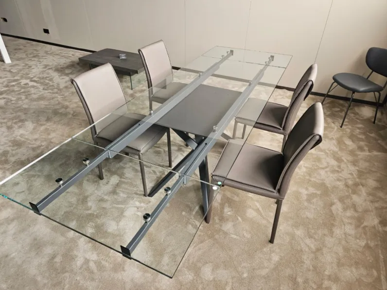 Tavolo rettangolare in vetro Romeo  di Easyline in Offerta Outlet