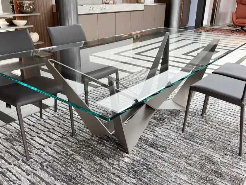 Tavolo Skorpio di Cattelan italia scontato del 29%