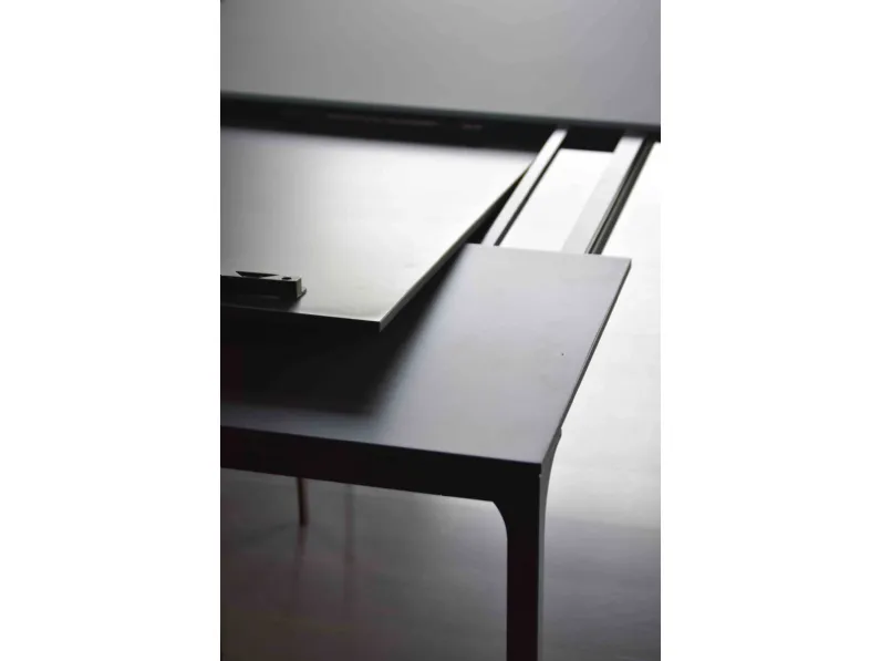 Tavolo con piano in vetro rettangolare di Zen a PREZZO OUTLET 