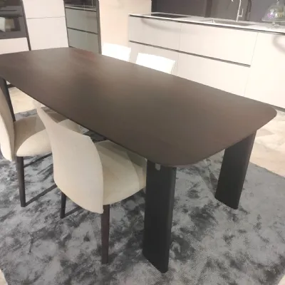 Tavolo in legno rettangolare Jiku Lema in offerta outlet