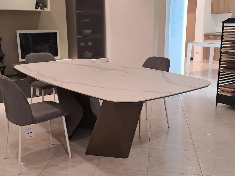 Tavolo Kaleido di Bontempi scontato del 32%