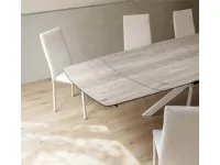 Tavolo Karim di La primavera scontato del 30%