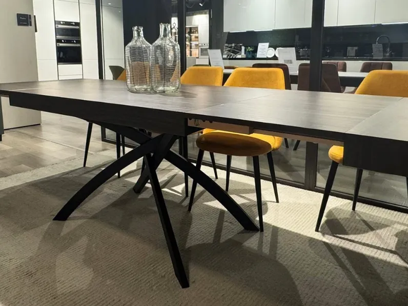 Tavolo Twist La casa moderna in OFFERTA OUTLET -54%