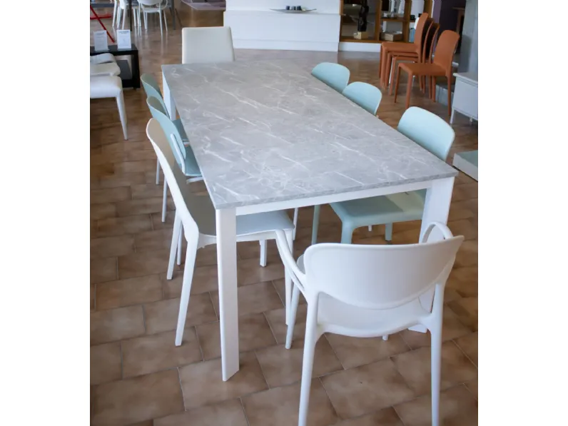 Tavolo Mario La primavera in laminato Rettangolare allungabile scontato 40%