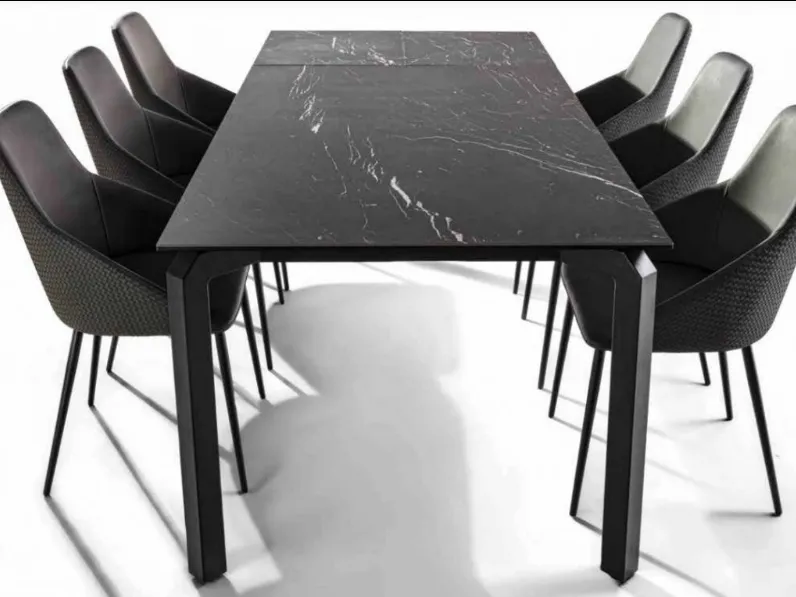 Tavolo rettangolare in ceramica Atlante * di La seggiola in Offerta Outlet