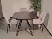 Tavolo ovale in ceramica Logan di Ingenia in Offerta Outlet