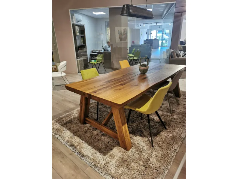 Tavolo rettangolare in legno Master di Devina nais in Offerta Outlet  approfittane ora!