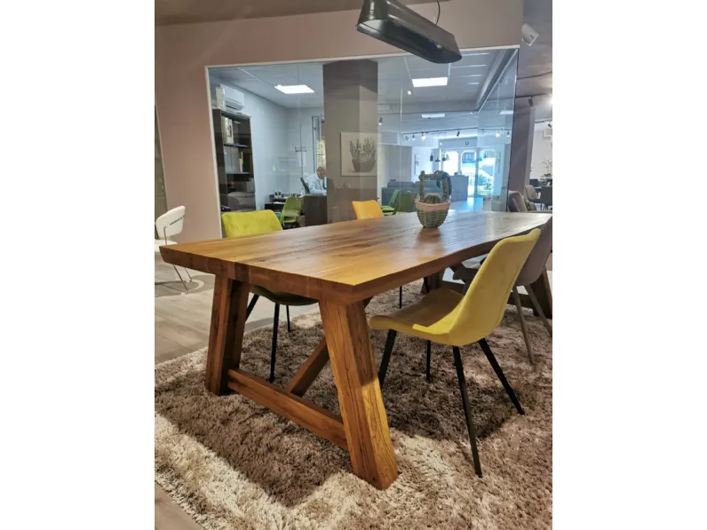 Tavolo rettangolare in legno Master di Devina nais in Offerta Outlet  approfittane ora!