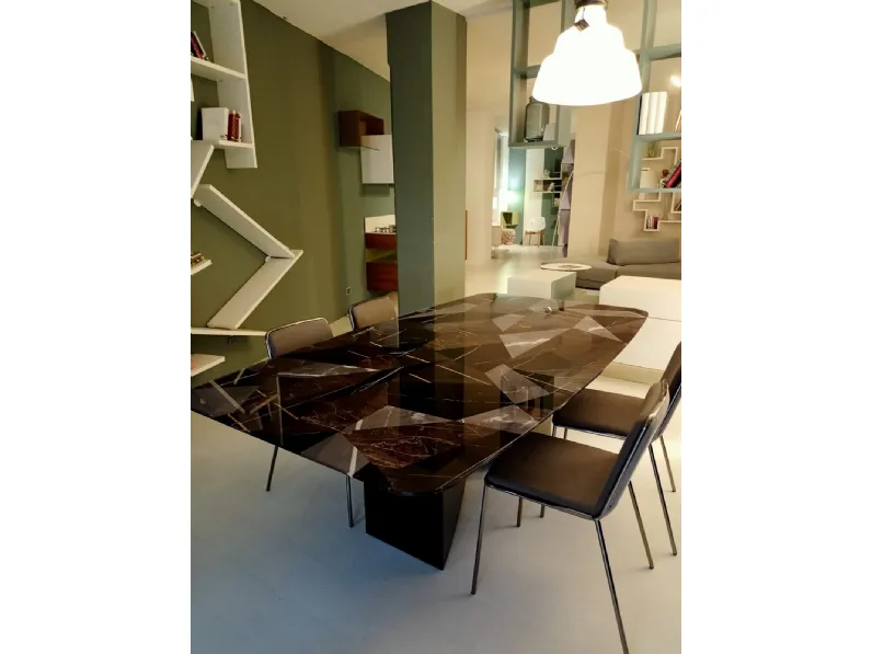 Tavolo in vetro sagomato Meet limited edition Lago a prezzo scontato
