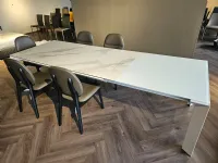 Tavolo rettangolare in vetro Metro'  di Ozzio in Offerta Outlet