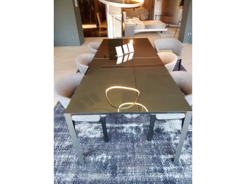 Tavolo Half a sq Molteni & c in vetro Fisso scontato 49%