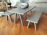 Tavolo Newport di Stosa scontato del 50%