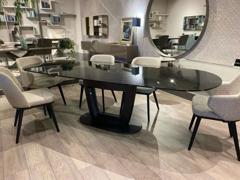Tavolo in offerta outlet modello Orbital di Calligaris 