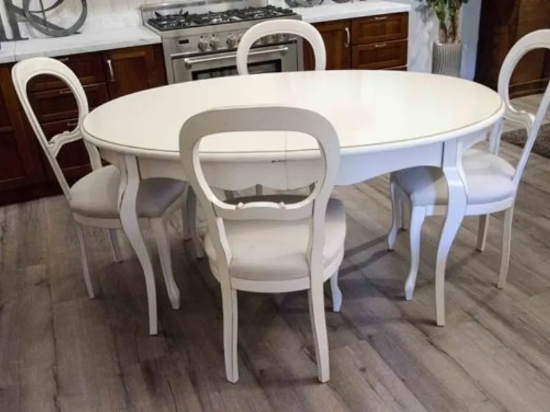 Tavolo ovale allungabile Essenza in legno massello laccato bianco