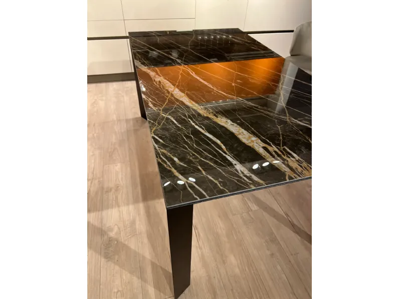 Tavolo Diamante  di Point house scontato del 40%