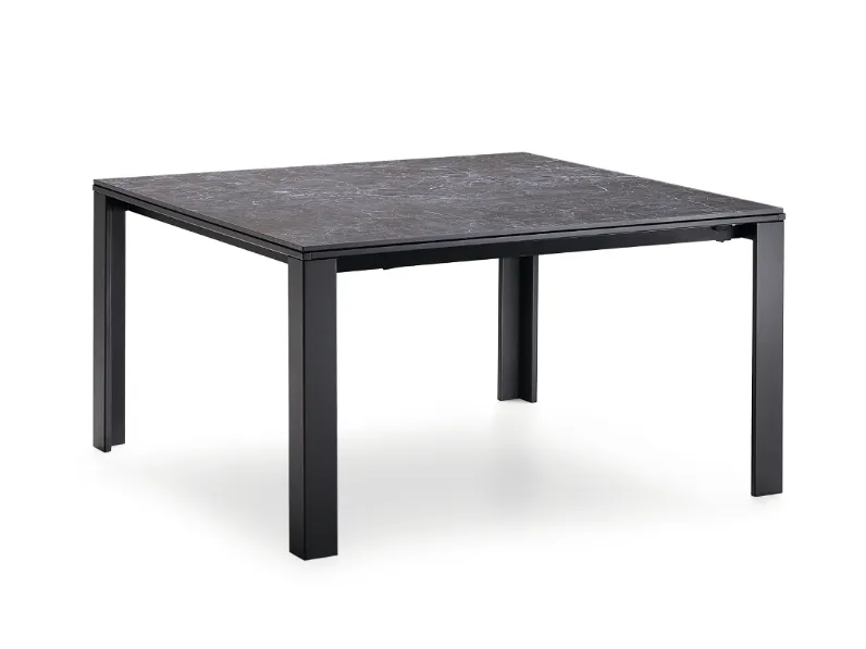 Tavolo in offerta outlet modello Marcopolo allungabile di Midj 