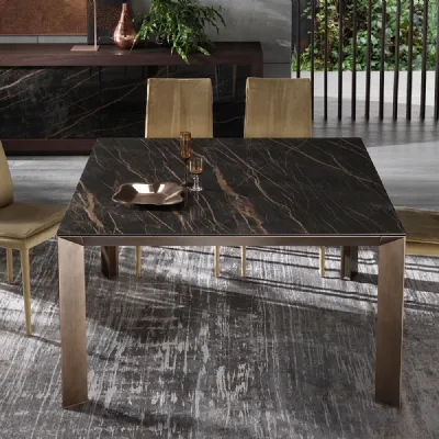 Tavolo quadrato Manhattan ceramica di Riflessi a prezzo riservato 