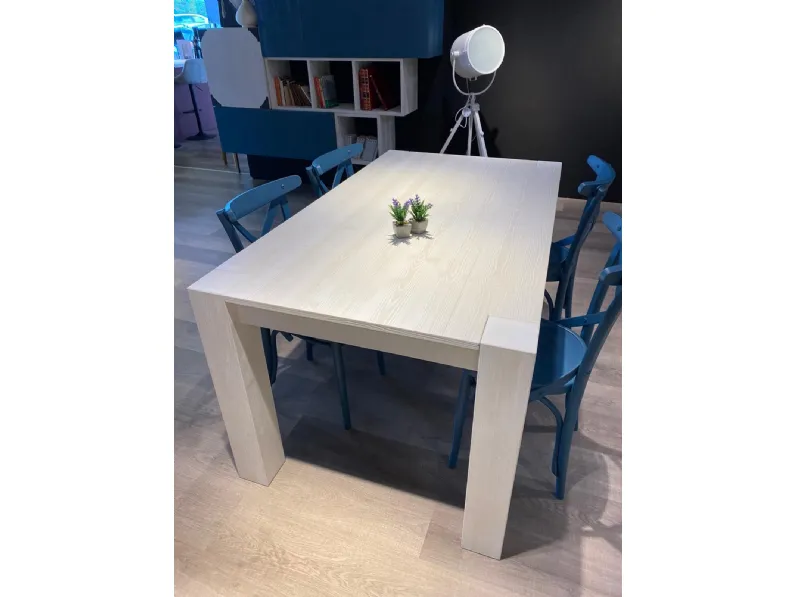 Tavolo rettangolare a quattro gambe Acheo Fratelli mirandola scontato