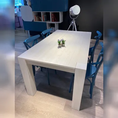 Tavolo rettangolare a quattro gambe Acheo Fratelli mirandola scontato