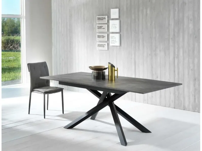 Tavolo in offerta outlet modello Pulse  di Stones 