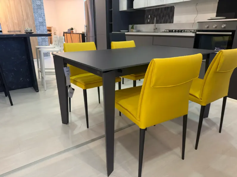 Tavolo Cruz di Bontempi scontato del 25%