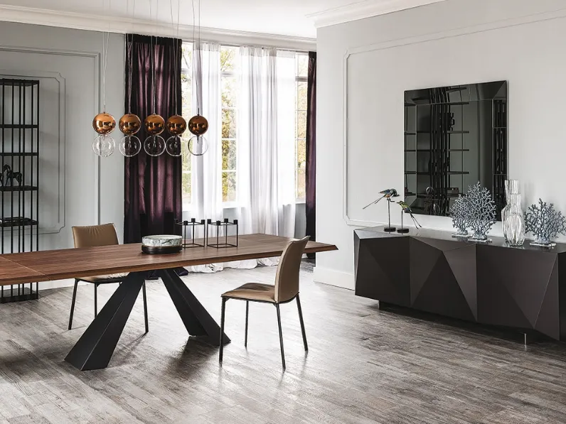 Scopri il tavolo Eliot Wood Drive di Cattelan Italia a prezzi outlet!