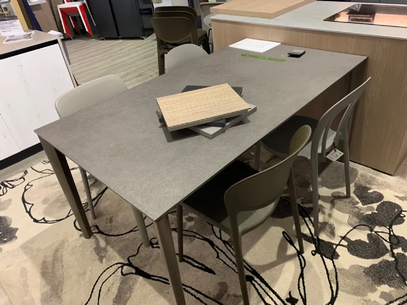 Tavolo Artic-abby di Connubia: richiedi il prezzo 