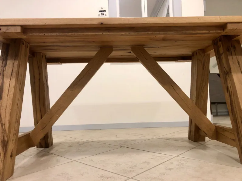 Tavolo con piano in legno rettangolare di Devina nais a PREZZO OUTLET 