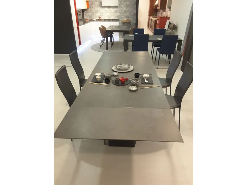 Tavolo rettangolare Eliot drive di Cattelan italia a prezzo riservato 