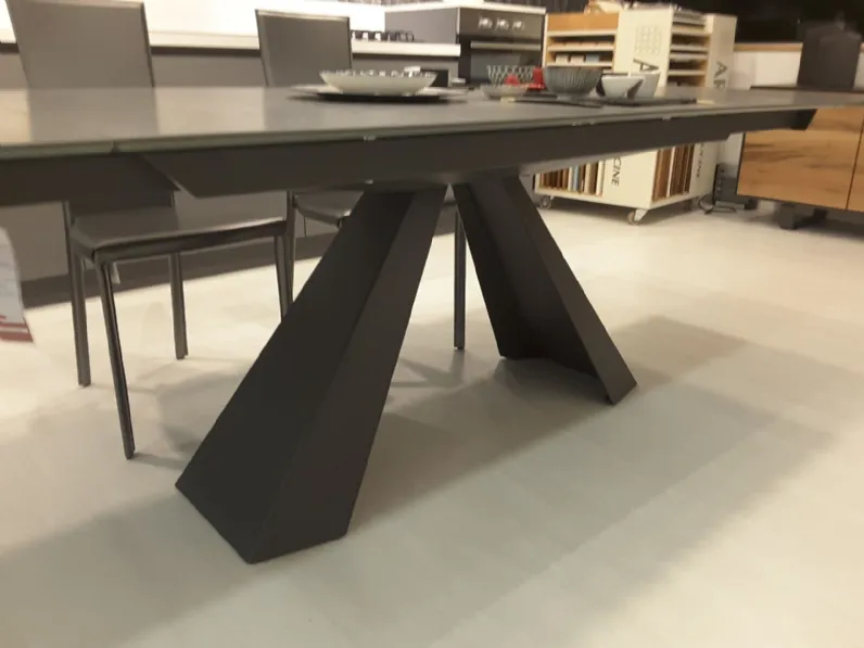 Tavolo rettangolare Eliot drive di Cattelan italia a prezzo riservato 