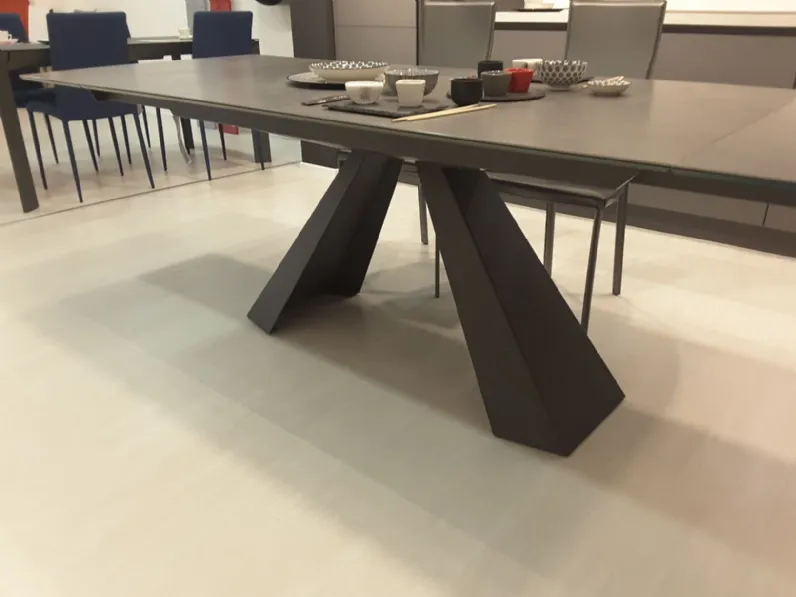 Tavolo rettangolare Eliot drive di Cattelan italia a prezzo riservato 