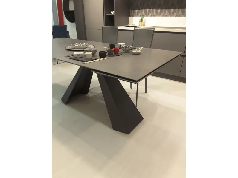 Tavolo rettangolare Eliot drive di Cattelan italia a prezzo riservato 