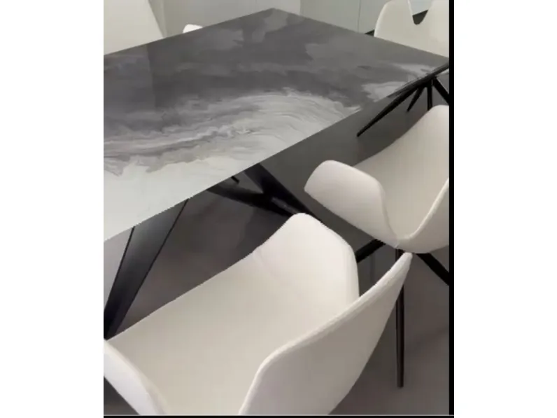 1. Design moderno ed elegante. 
2. Struttura robusta e resistente. 
3. Facile da montare. 
4. Prezzo scontato. 
5. Garanzia di qualità.