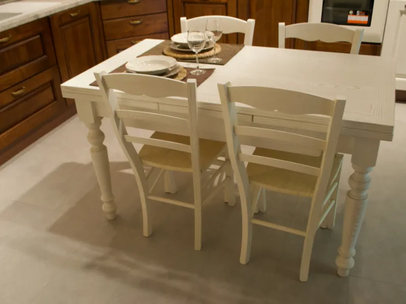 Tavolo in legno rettangolare Corallo  Lube cucine in offerta outlet