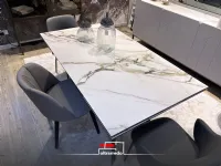 Tavolo in ceramica rettangolare Cross Stones in offerta outlet