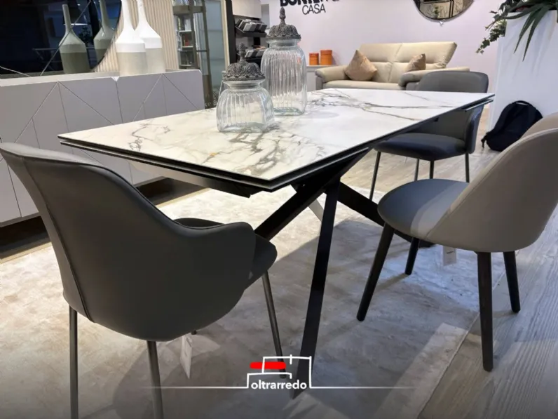 Tavolo in ceramica rettangolare Cross Stones in offerta outlet